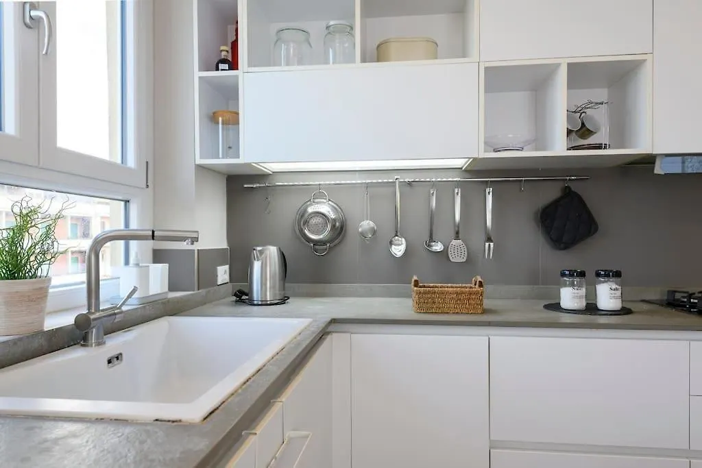 San Pietro Nausicaa Penthouse Apartment Rome